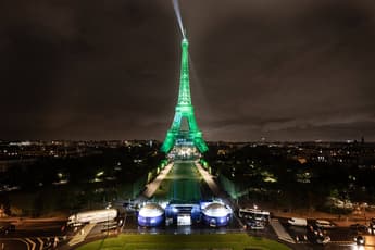 Eiffel Tower illuminated using hydrogen for the first time ever