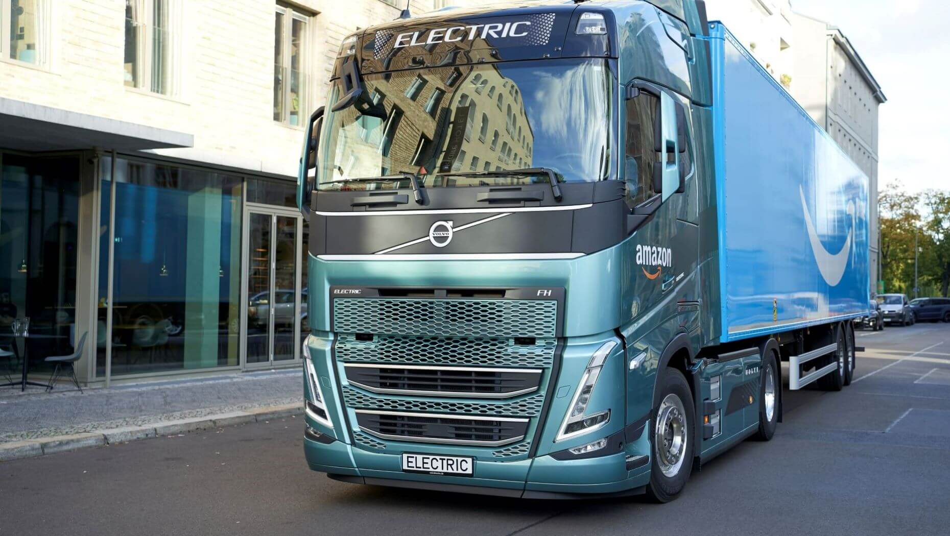 Volvo delivers electric trucks featuring hydrogen-produced steel to ...